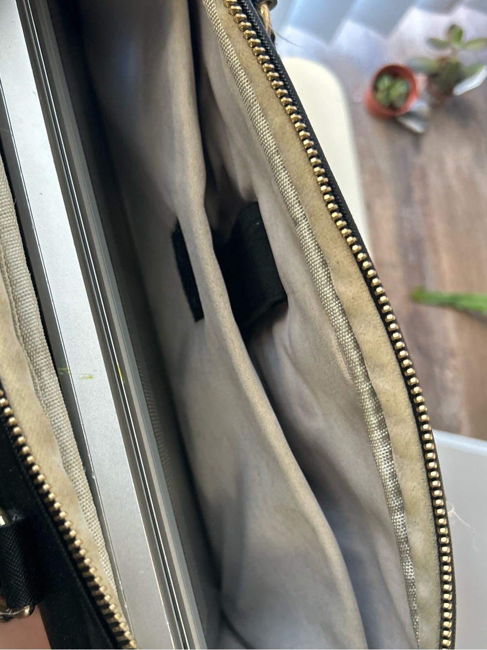 Black Laptop Briefcase - Sleek Professional Work Bag - Picture 5 of 6